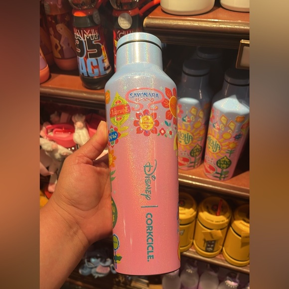 Disney Parks 2024 It's a Small World Corkcicle Water Bottle NWT - Picture 2 of 3